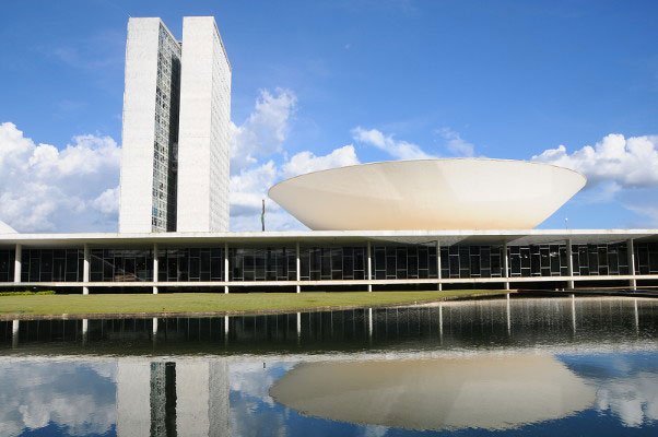 MP vai à Justiça para barrar supersalários em Ribeirão após reportagem do  Farolete - Farolete